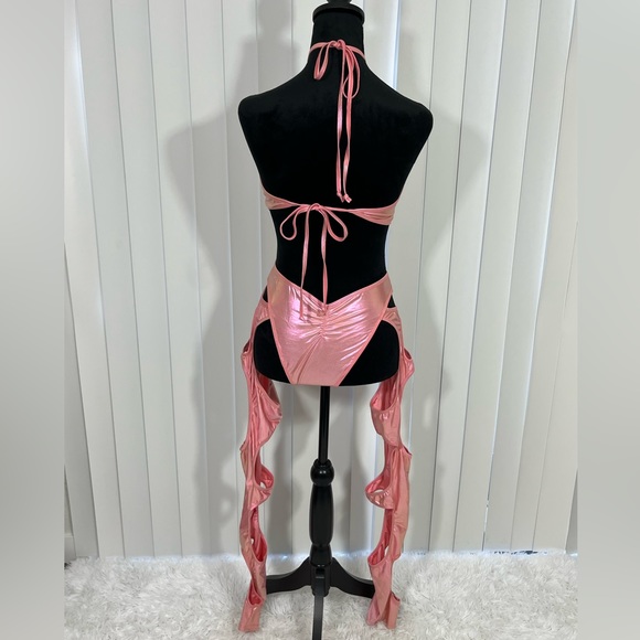 💔SOLD💔CLUB EXX Out To Play Cut Out Jumpsuit Bodysuit Halter Neck Metallic Pink - Picture 4 of 10